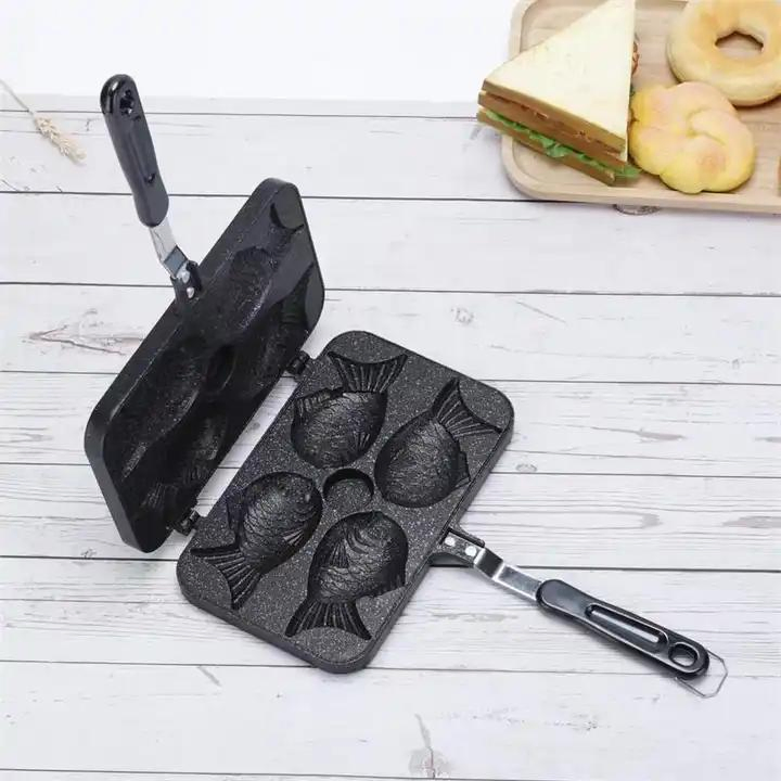 Portable Household Non-Stick Waffle Maker Mold Kitchen Pan Double Fish Oven Breakfast Waffle Maker