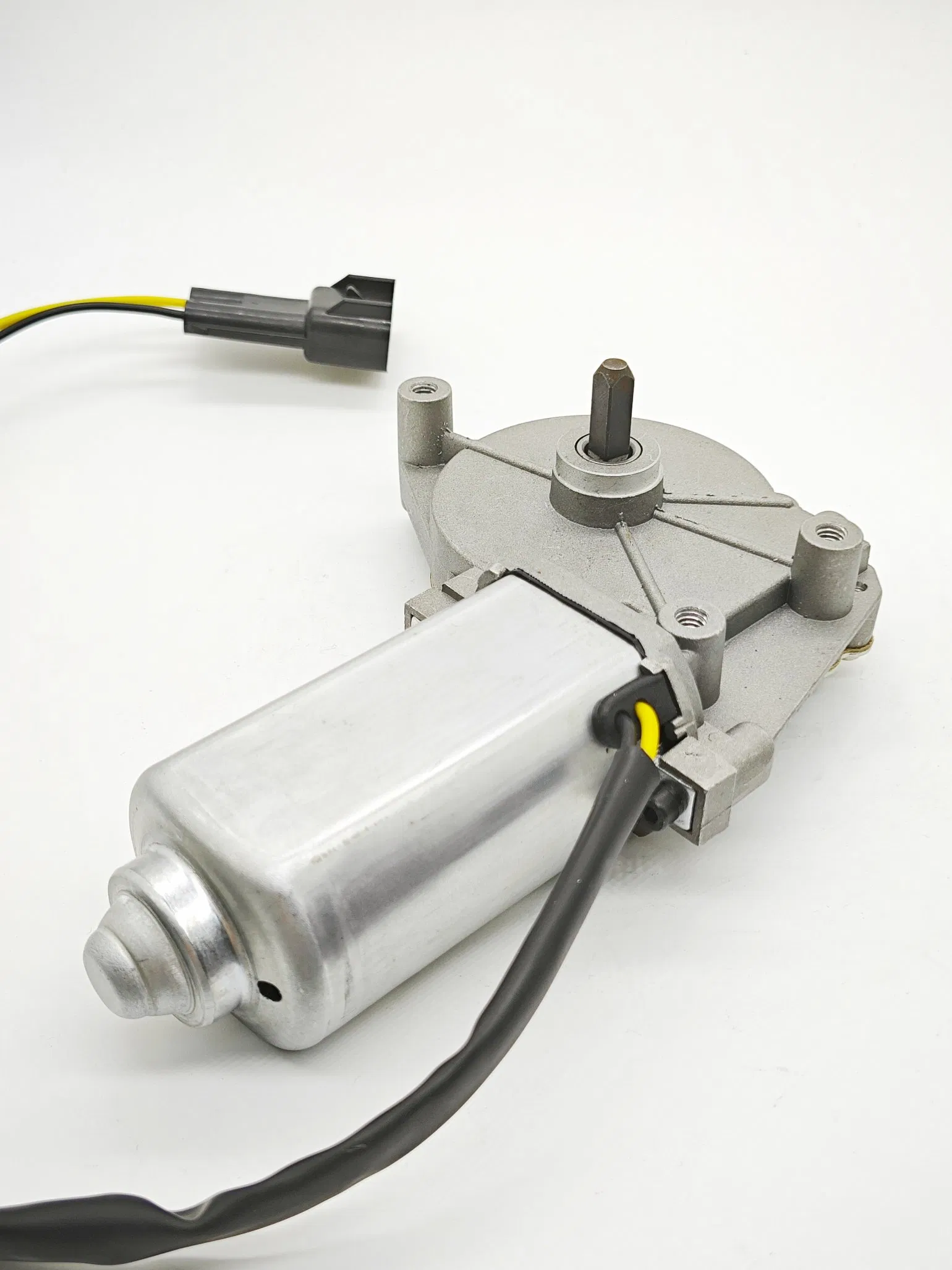 Регулятор постоянного тока для правого и левого двигателя