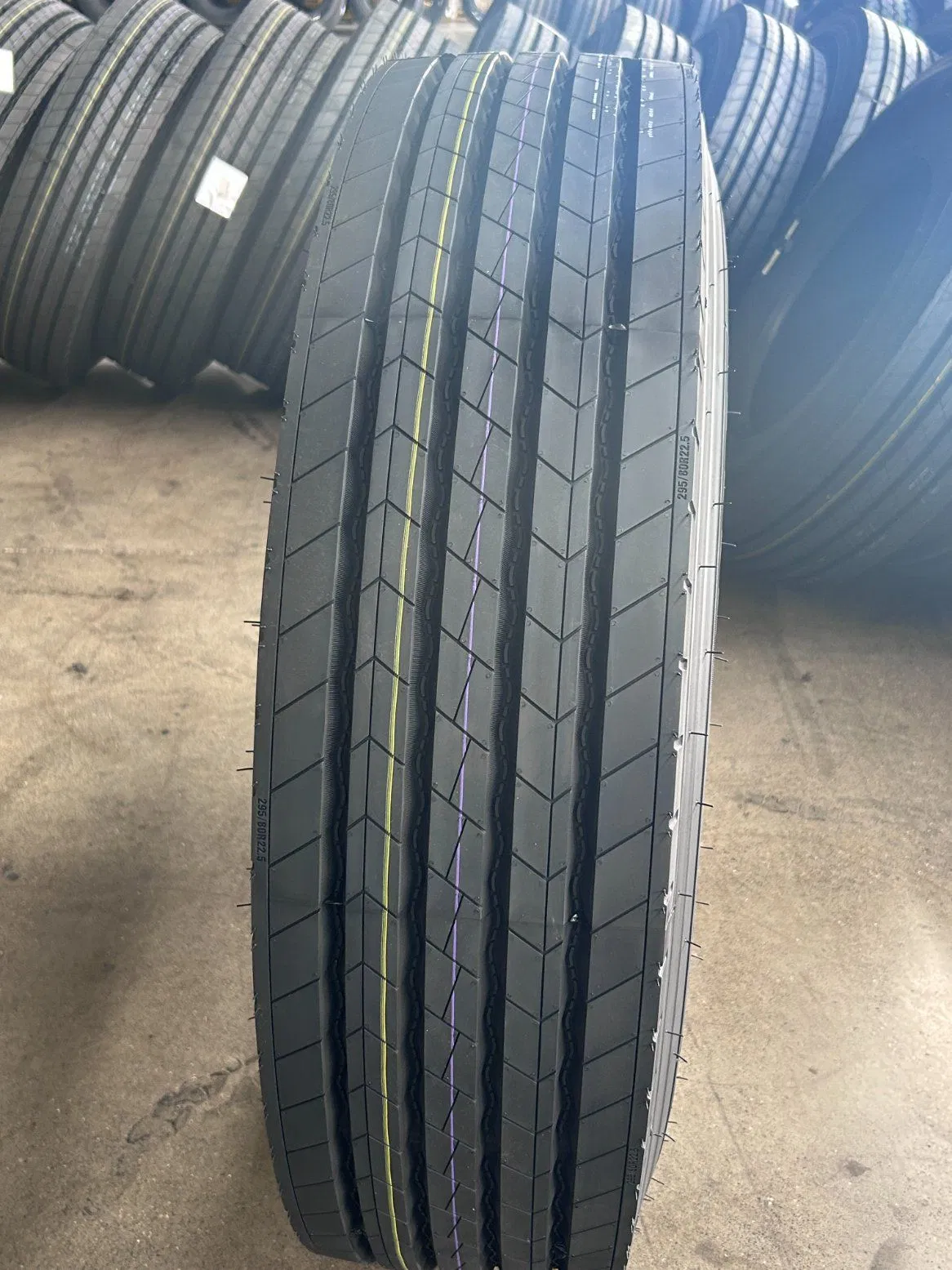 295/80R22.5 RT529 Стальной радиальный грузовой шинный