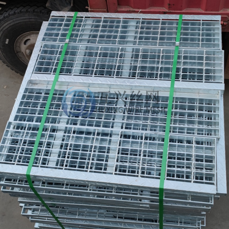 Galvanized 48in Wide Iron Plain Smooth Shape Bearing Bar Welded Grating Steel Walkway for Industrial Floor/Safe Deck/Metal Platform/Stairs/Building Structure