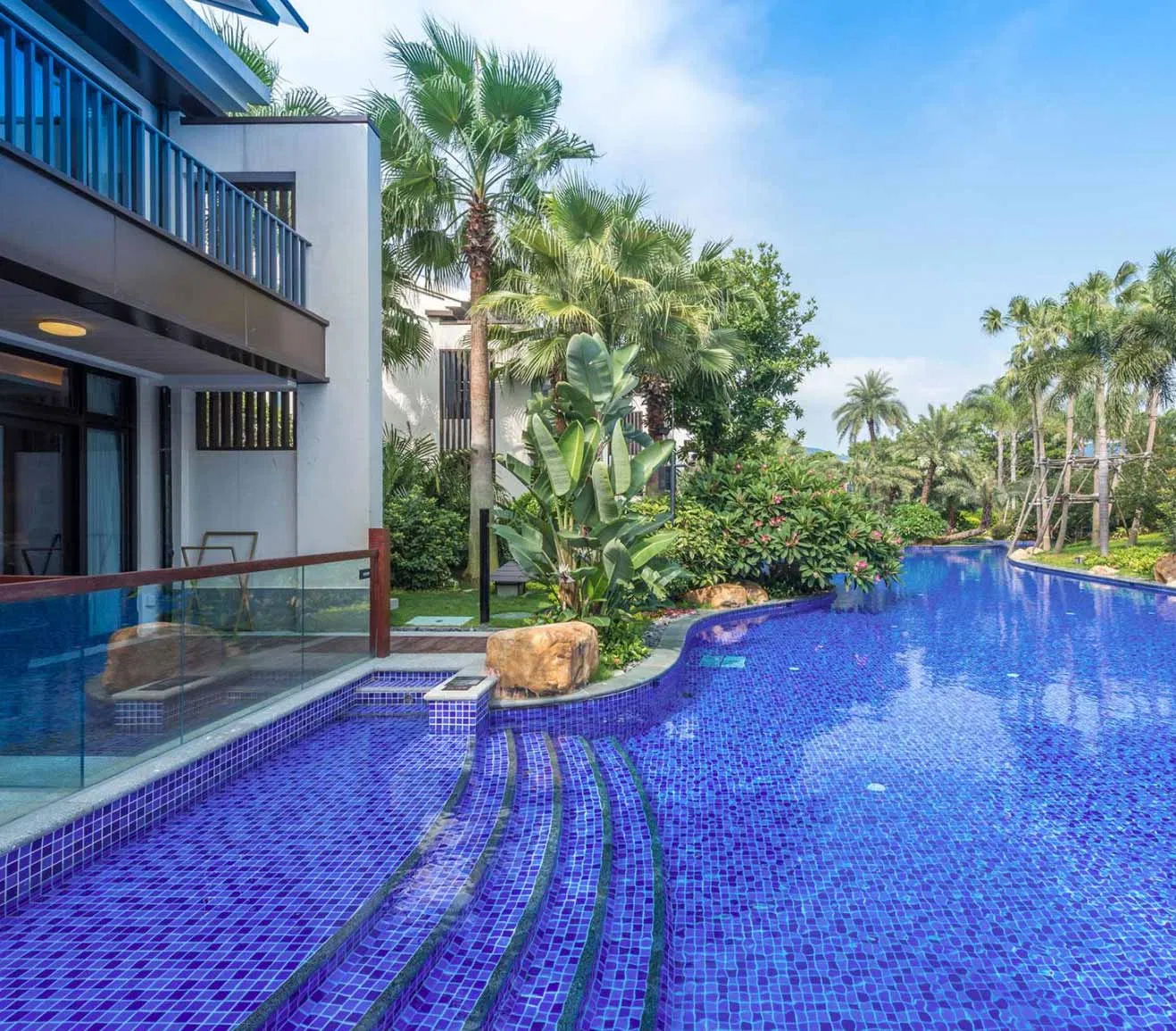 Various Types Swimming Pool Hot-Melting Glass Tile Mosaic