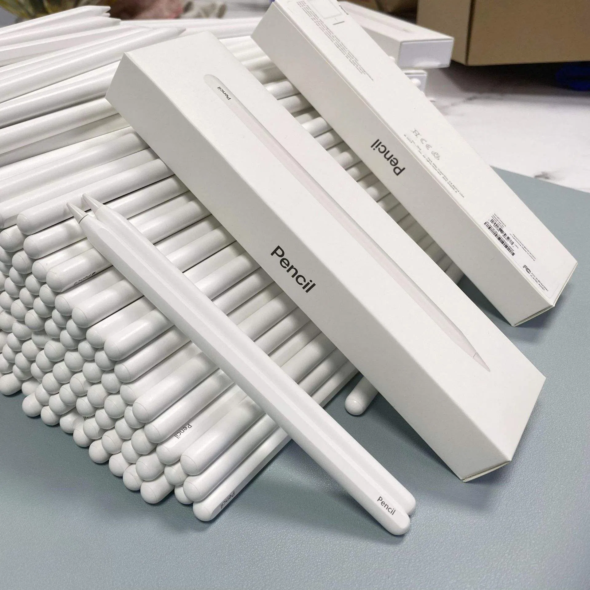 Hot Sell The Active Capacitive Stylus 2 Plam Is The Second Generation of The Original Magnetic Pencil That Refuses to Tilt Sensitivity for Drawing