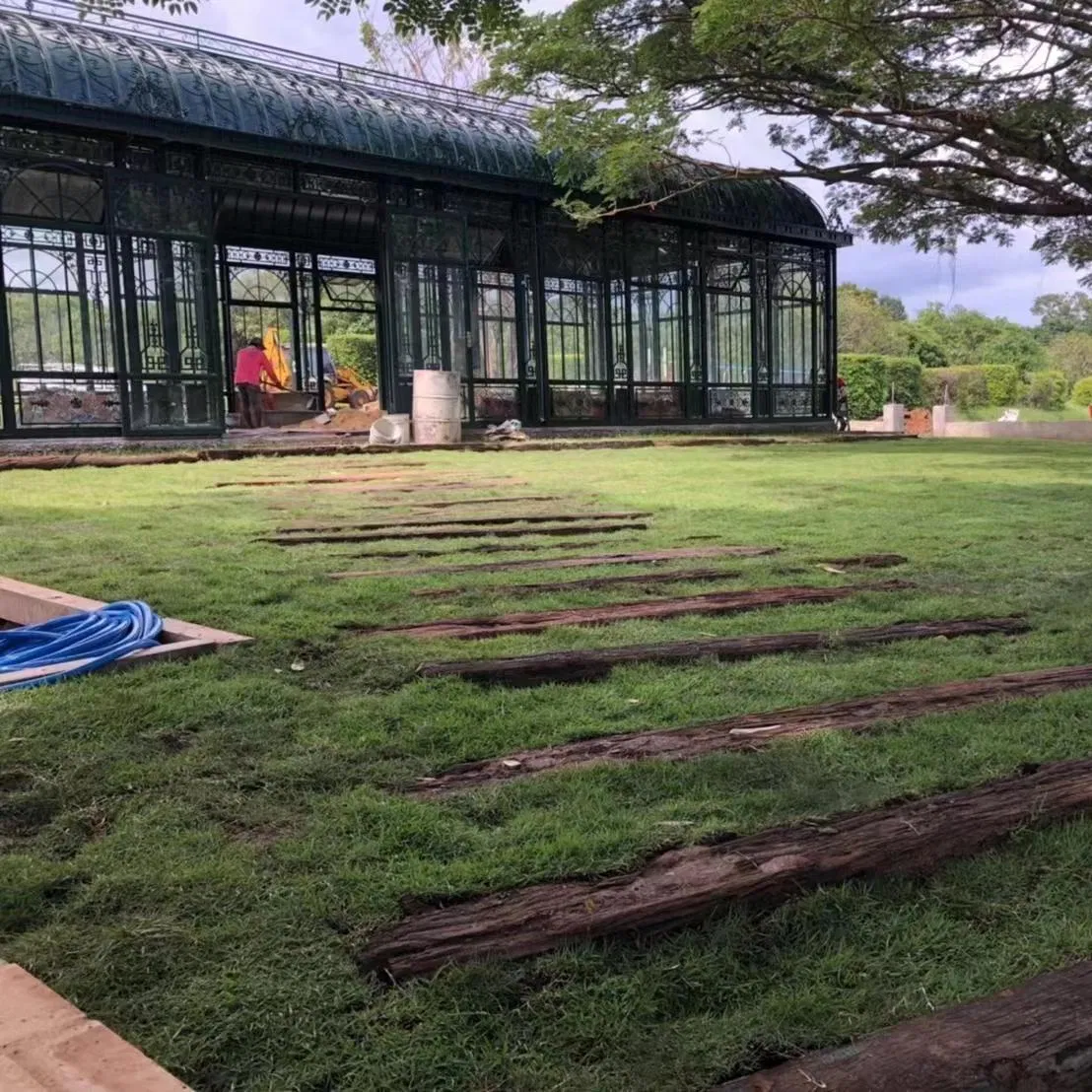 High-Quality Elegant Outdoor Garden Sunroom for Relaxing in The Sunshine