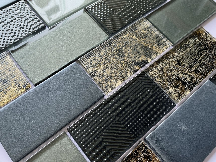 Мозаика стеклянная черная, современный дизайн, кирпичный стиль