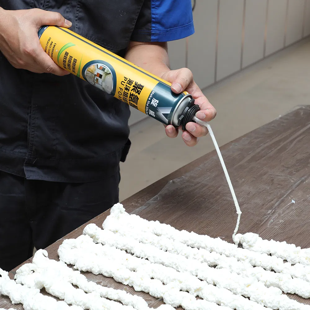 Large Expansion PU Polyurethane PU Foam Sealant Grey Spray Foam