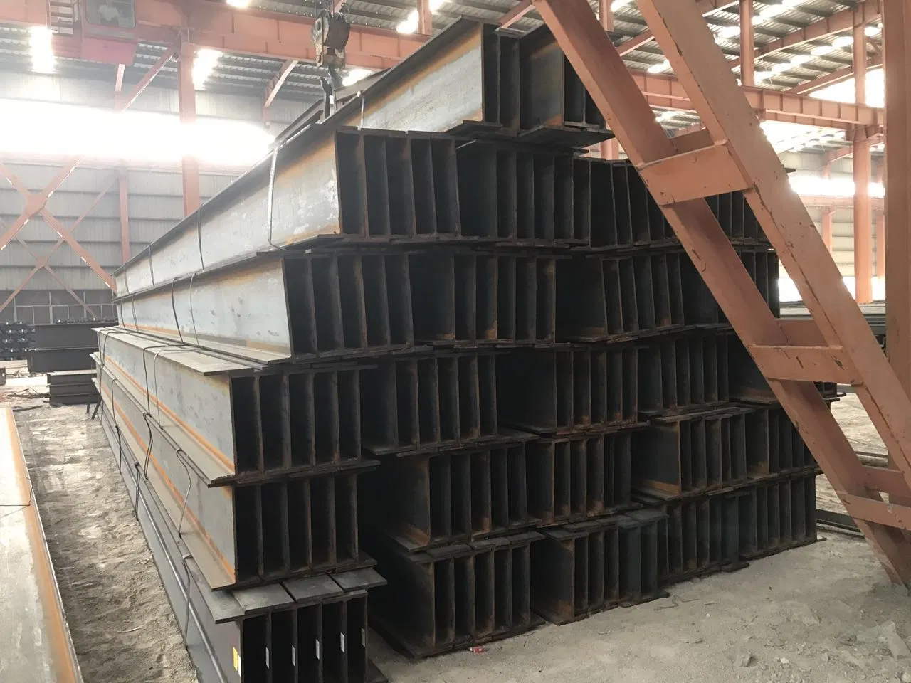 Steel Structure House Purlin H/I Section Steel Beam