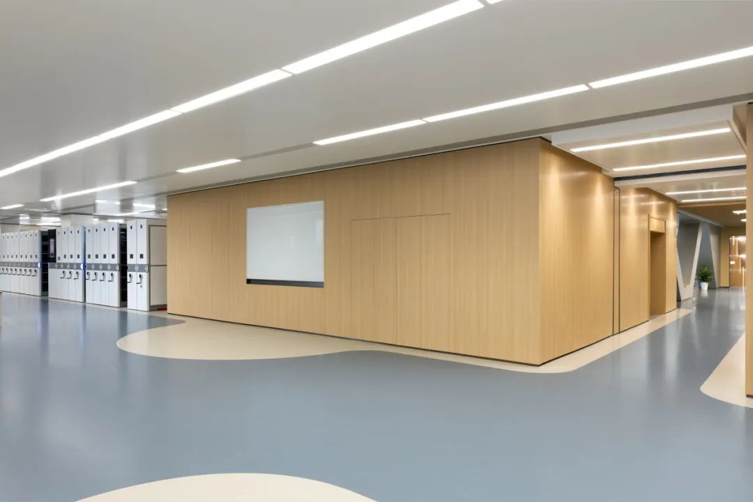 Eco-Friendly Fireproof 3.5mm Rubber Flooring Tile for Indoor Use