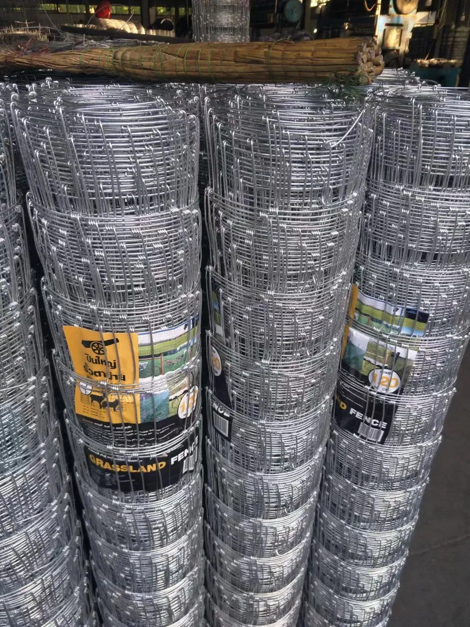 Hot-Dipped Galvanized Field Fence Suitable for Borders in Fields Grassland and Livestock Farm