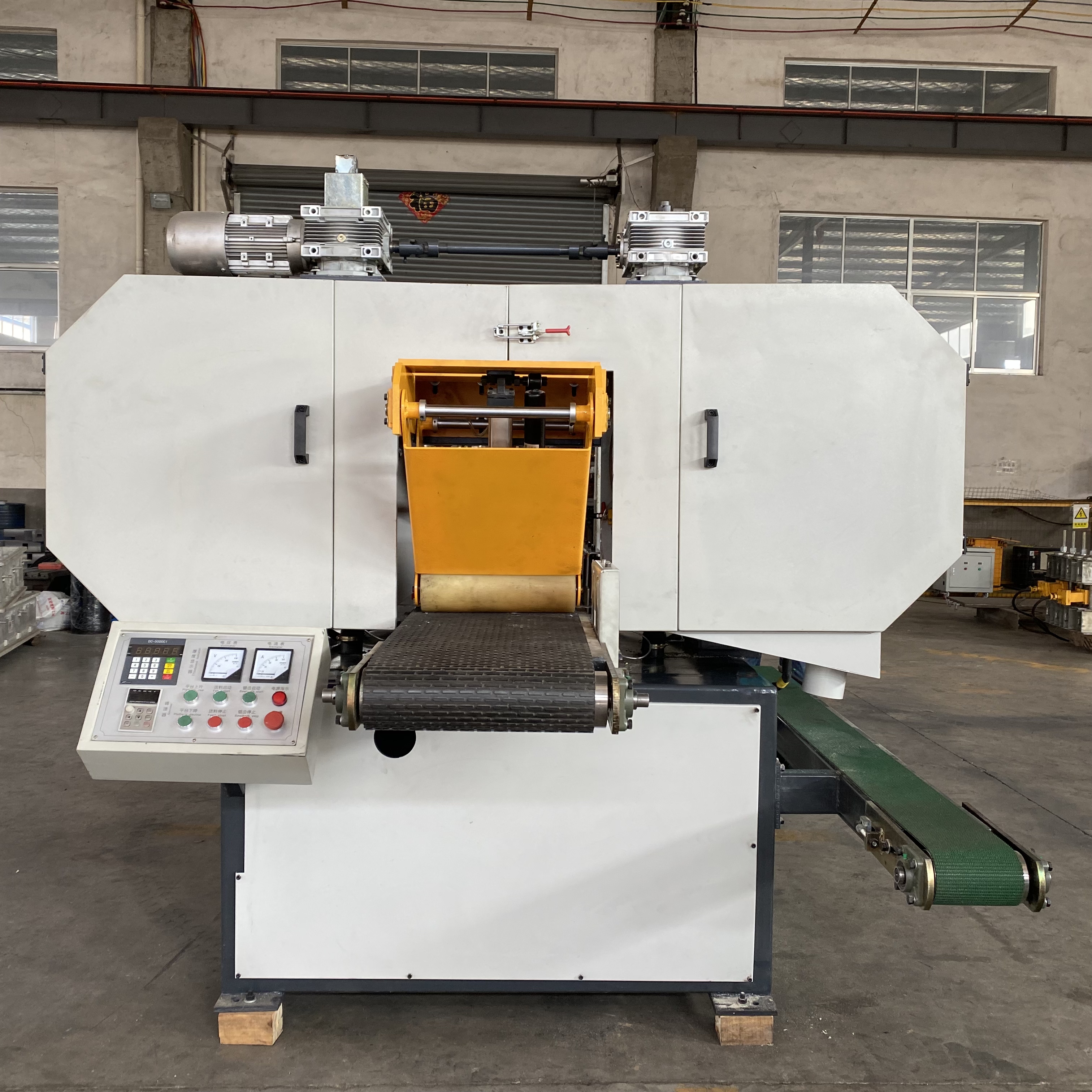 Станок ленточнопильный