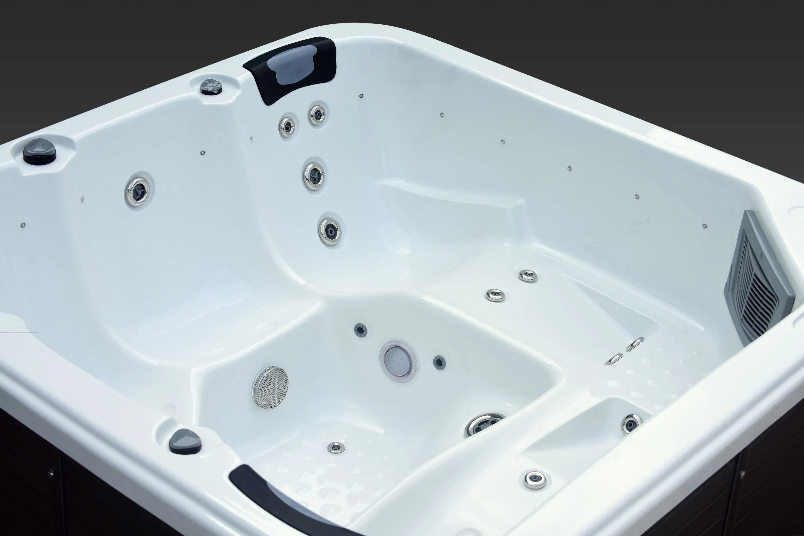 Детский джакузи Nice Bullfrog на 5 мест