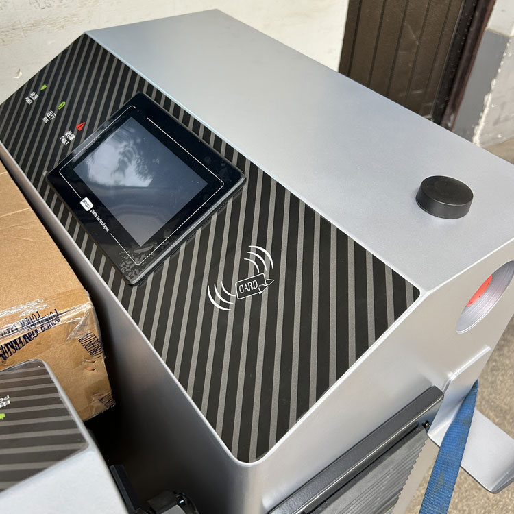 High Voltage Electricity Consumption Display DC Fast Charging 3 Phase 40kw Charger Czc7hc-D750/0400 with Swipe Card