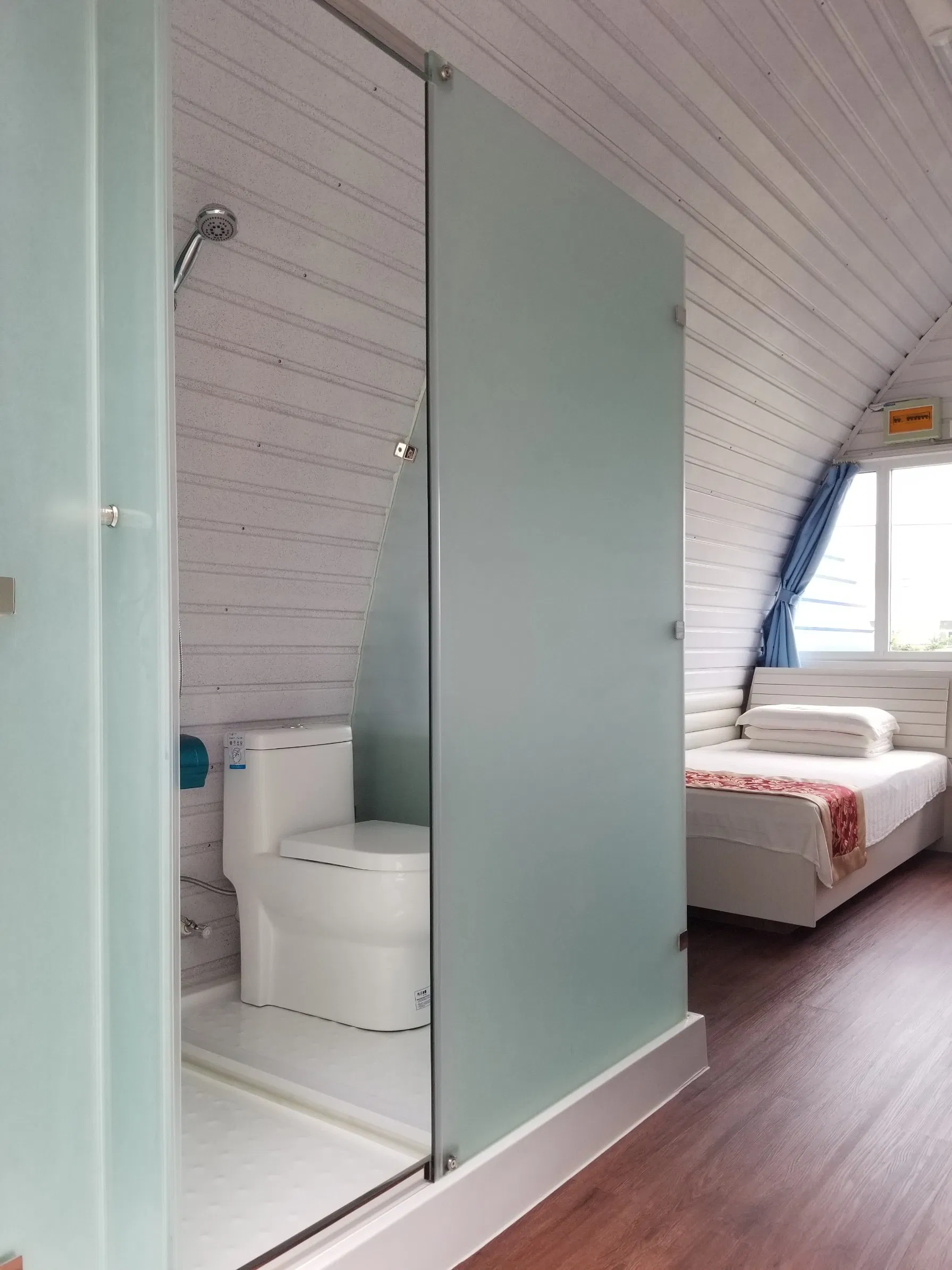 WMCP005 Outdoor Camping Pod Luxury Prefab Steel Tiny House For Living