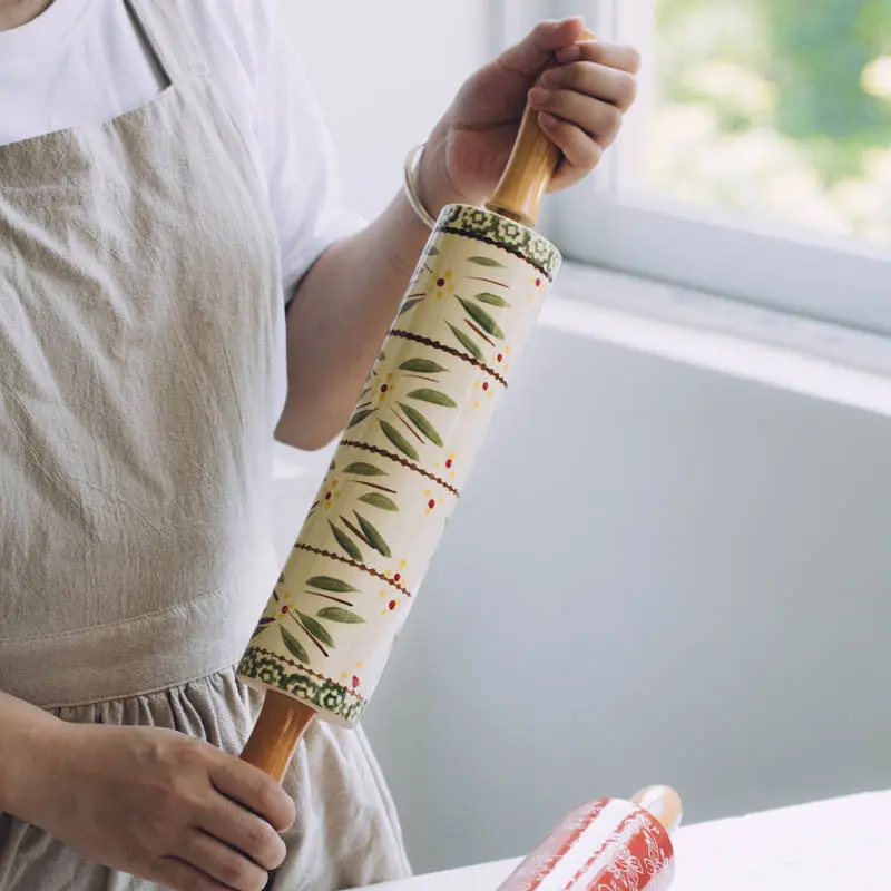 Retro Flower Print Rolling Pin for Charming Kitchen Baking Adventures
