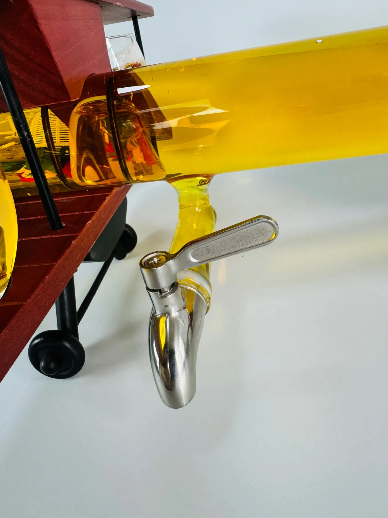 High Borosilicate Glass Decanter Set with Elegant Design