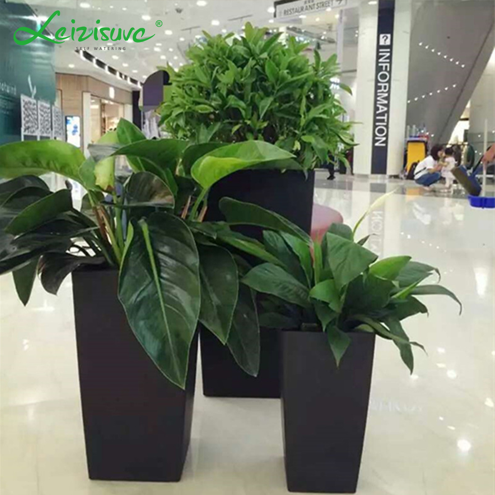 Кашпо садовое с автополивом пластиковое большое