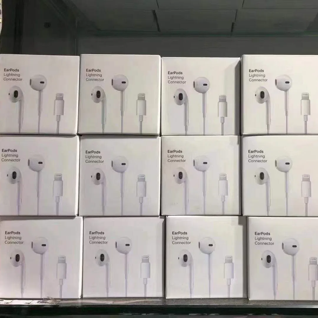 Наушники EarPods с Lightning для iPhone