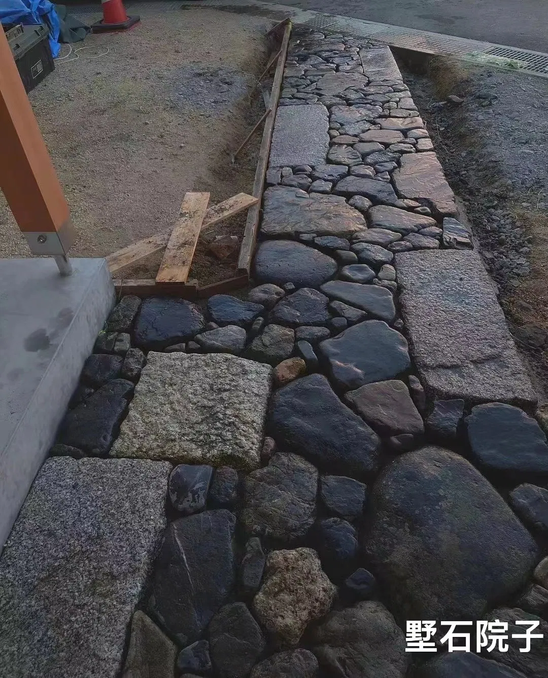 G654 Padding Dark Granite High-End Residential Area Ground Paving Stone Black Granite Construction Material