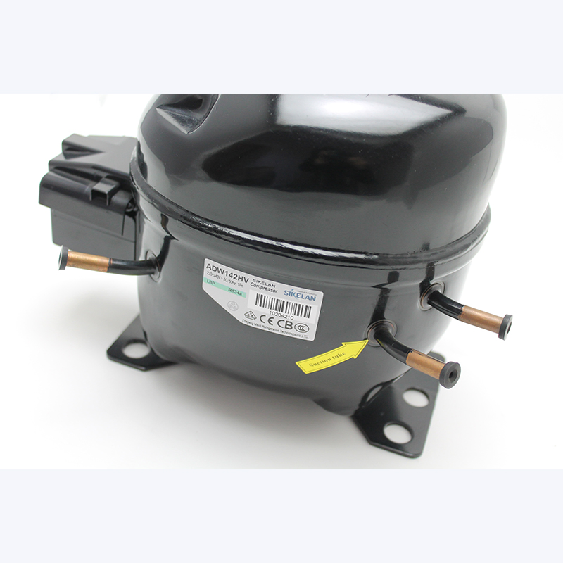 High Efficiency R134A Refrigeration Hermetic AC Compressor Adw142hv 220V Lbp