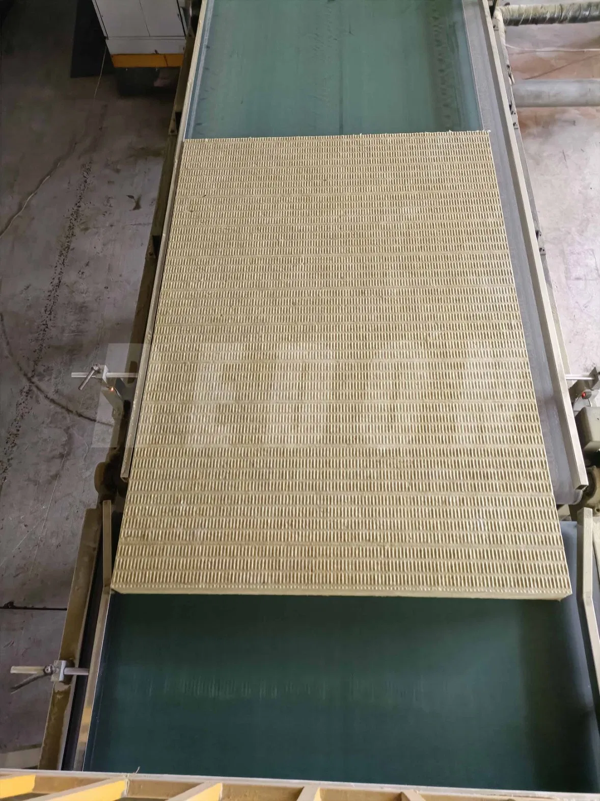 China Sound Heat Thermal Insulation Refractory Rockwool Board