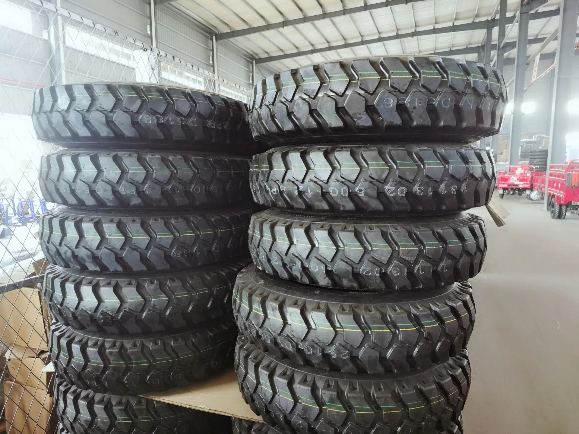 Шина бескамерная 5.00-12 KAINIU