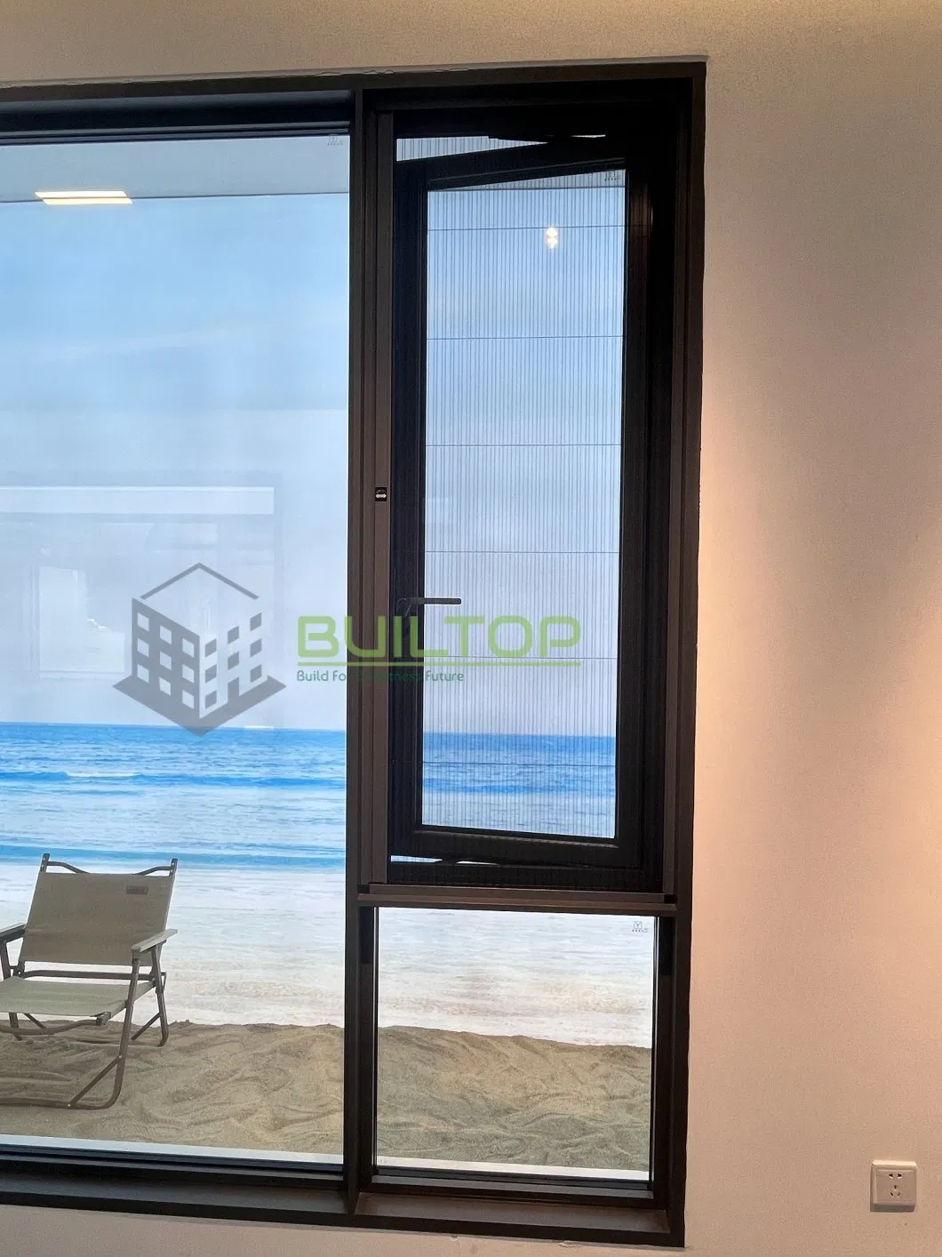 Алюминиевые распашные окна с ударопрочным стеклом