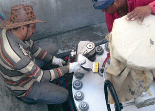 Cassette Hydraulic Torque Wrenches and Low Clearance Hydraulic Torque Wrench