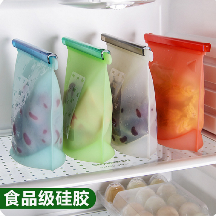 Manufacturer Wholesales Food-Grade Vacuum Silicone Fresh-Keeping Bags, Self-Sealing Bags for Food Portioning, and Storage Bags for High Soup and Frozen Food