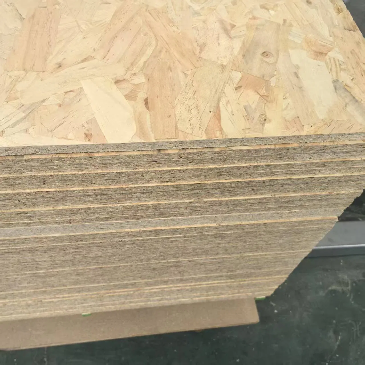 Factory Supply 6-30mm OSB Plywood for Decoration Package Furniture