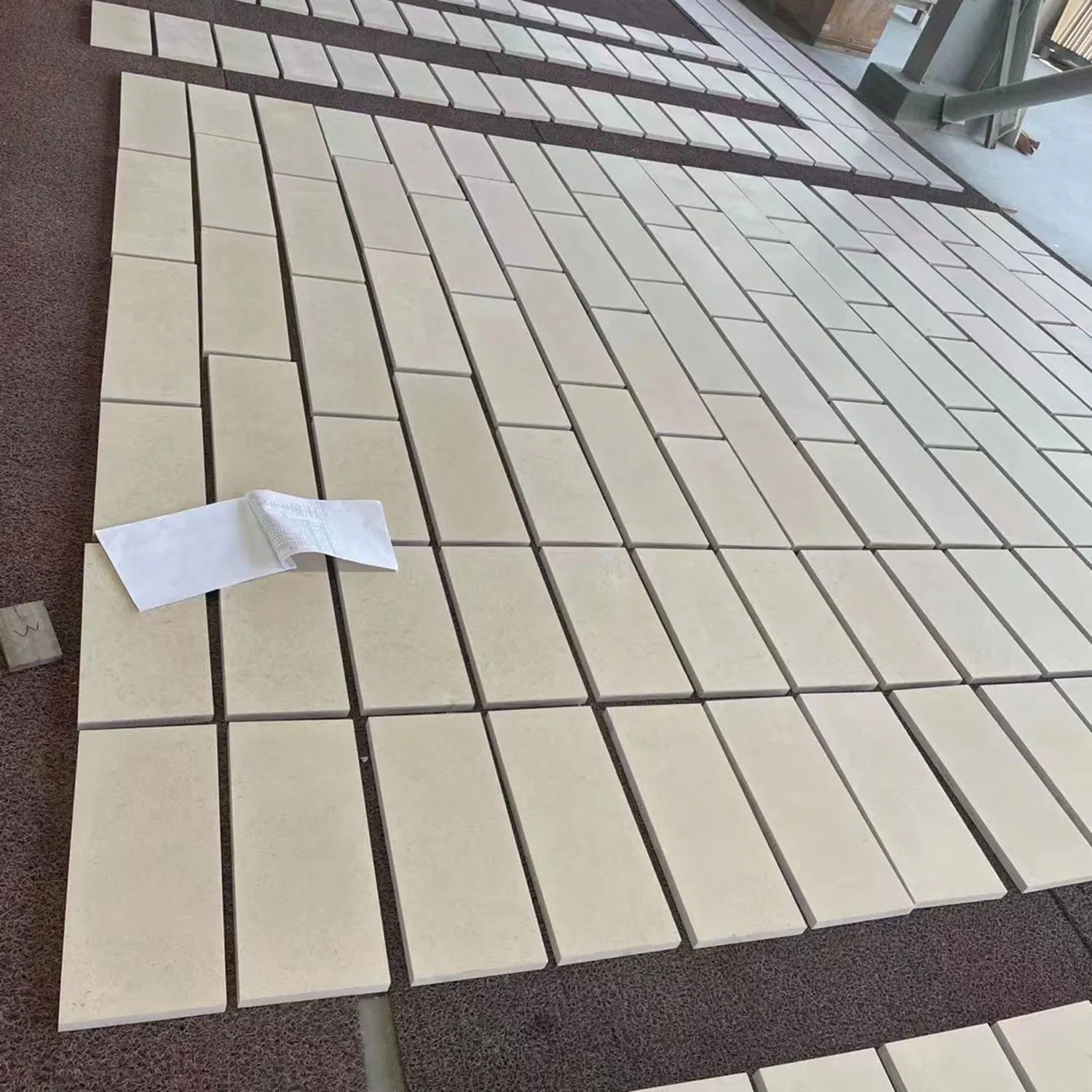 Wholesale Cheap Yellow Natural Portugal Portuguese Jura Beige Limestone Tile Stone Beige Limestone Limestone Price