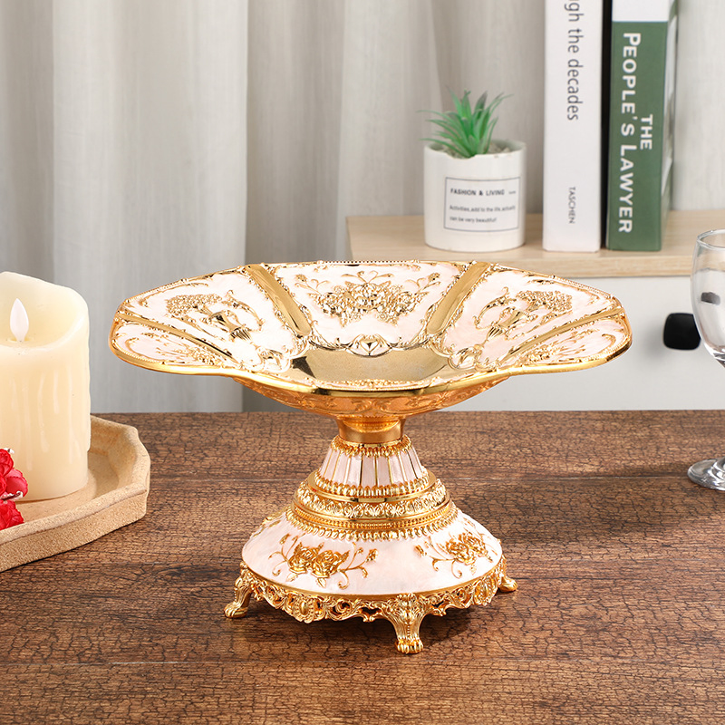 Lace Shaped Edge Tray for Displaying Food, Desserts, Fruits, Paper Cupcakes