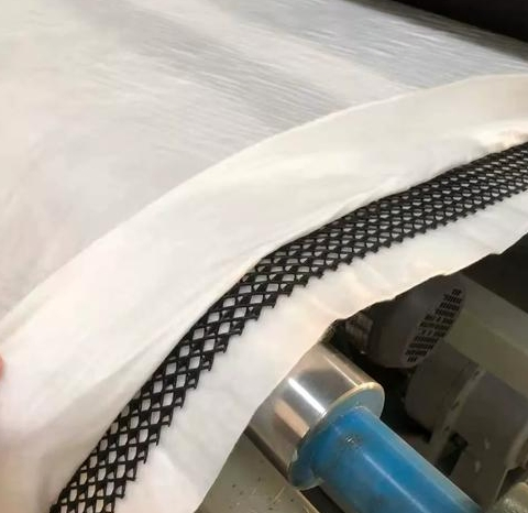 Water and Power Engineering Special Needled Nonwoven Geotextiles Filled with Black Filter Mesh Composite Drainage Network