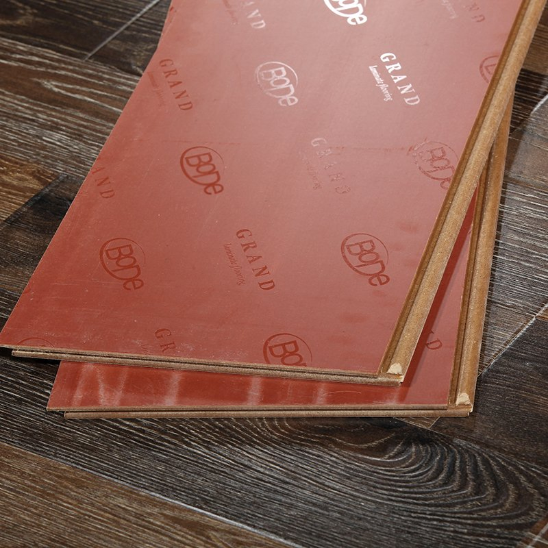 Ламинат HDF 8 мм Дуб для коммерческих помещений