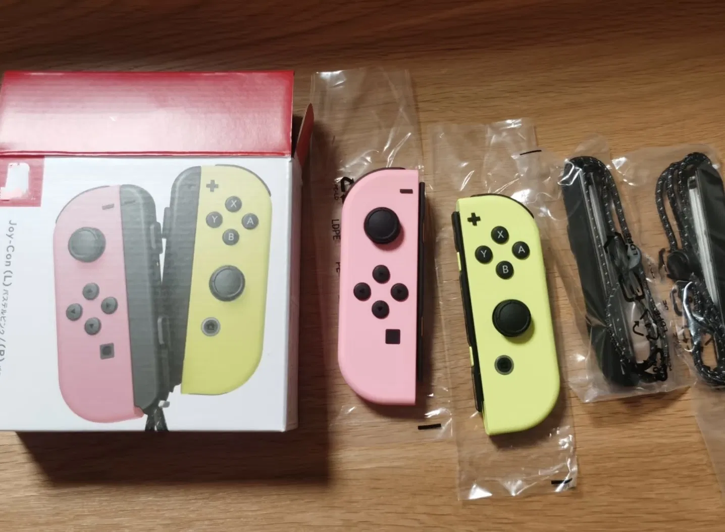 Игровой контроллер Joy Con с вибрацией (левый и правый)