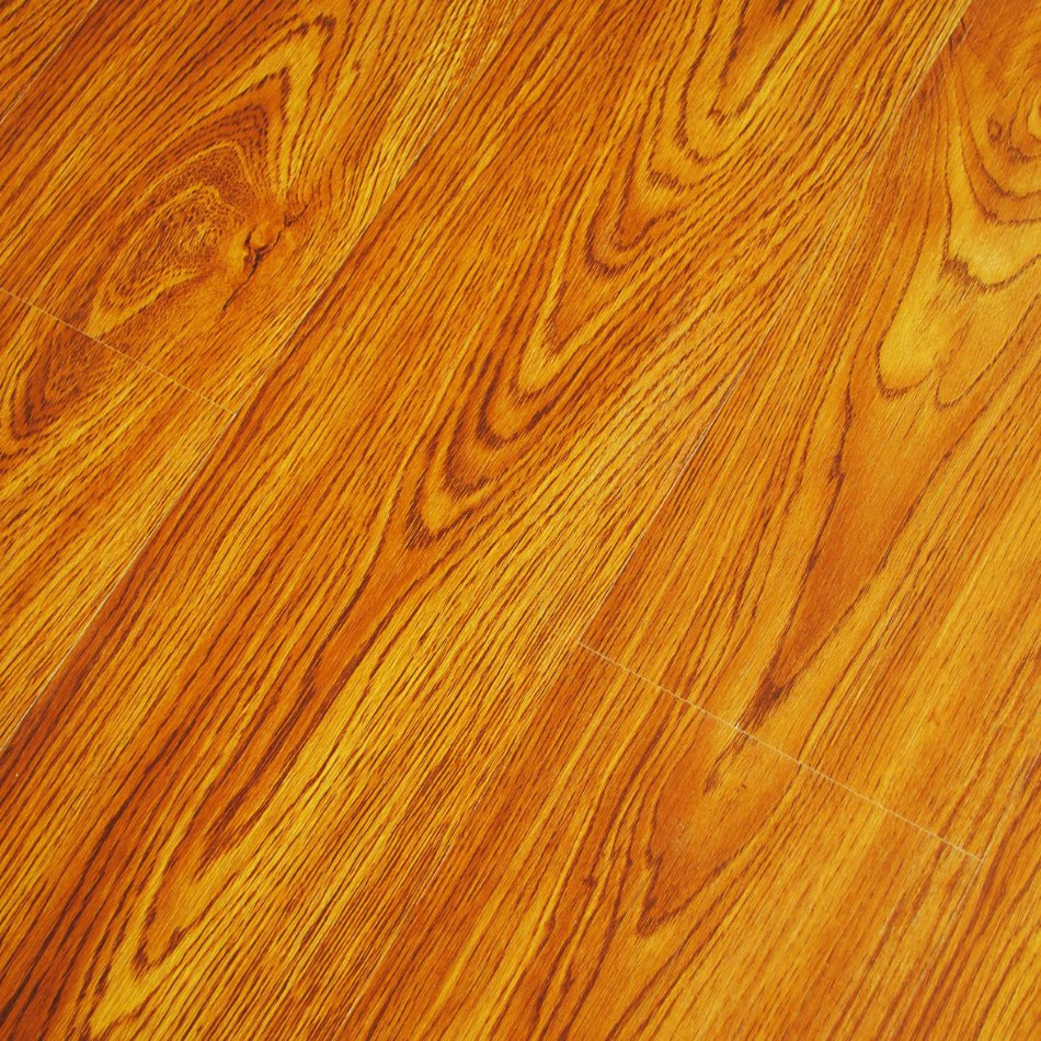 Vintage Wear-Resistant Laminate Flooring - Classic Wood Grain & Age-Resistant