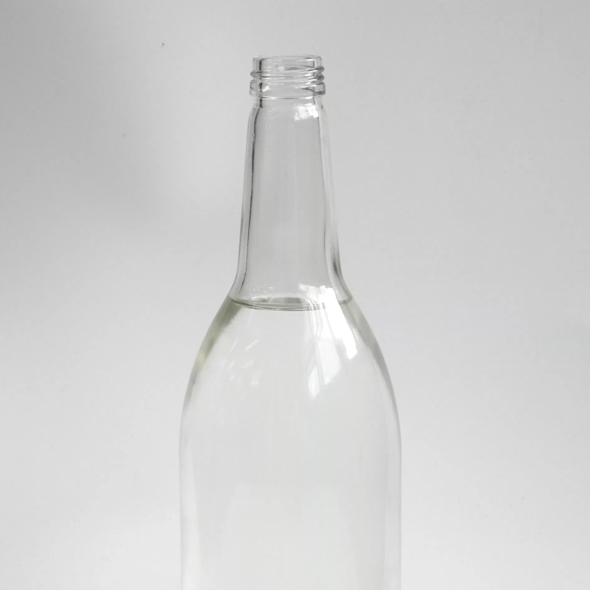 1000 Ml Empty Glass Bottle in Recycled Glass Materials with Lug Cap