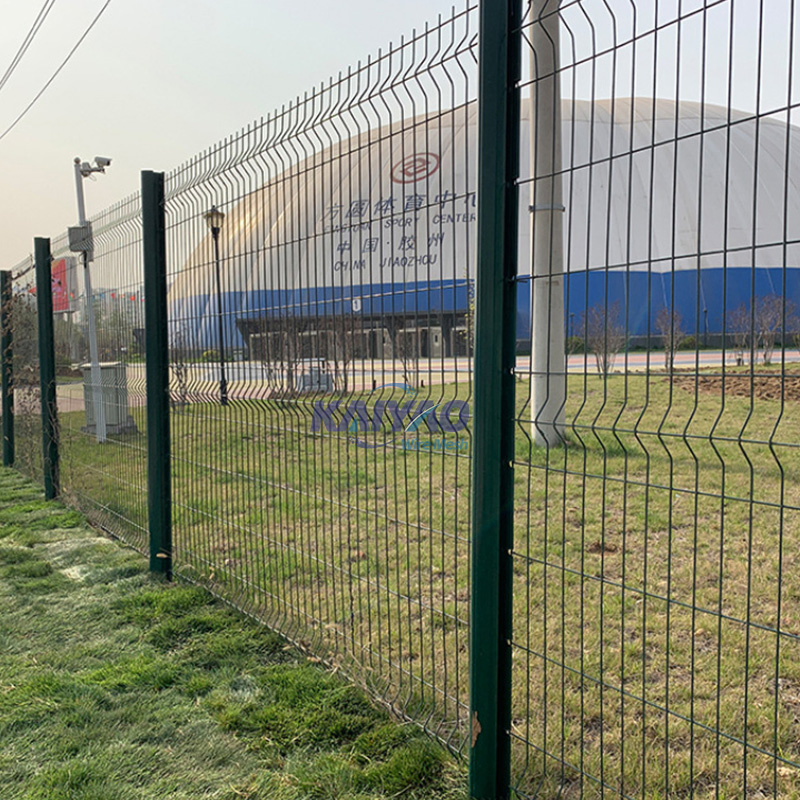 Factory Directly Supply Metal 3D Curved Wire Mesh Fence for Security Use