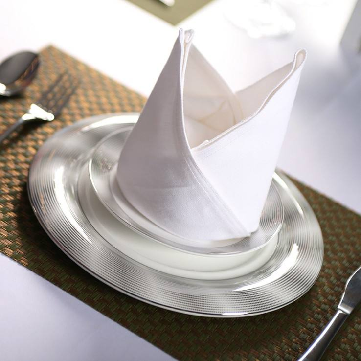 Custom Organic Cotton Satin Napkins for Restaurants and Hotels