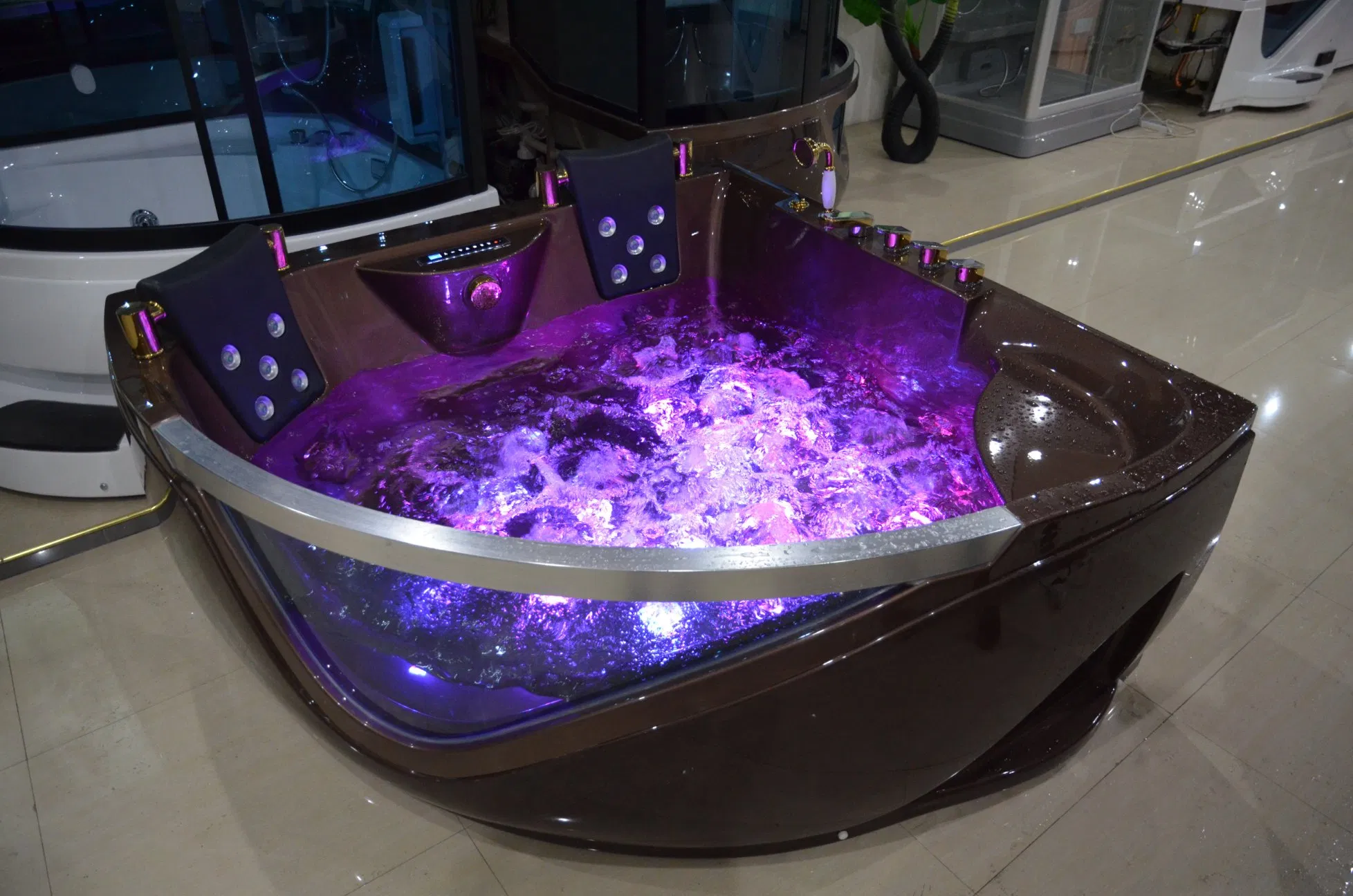 Угловая ванна с гидромассажем HANSE