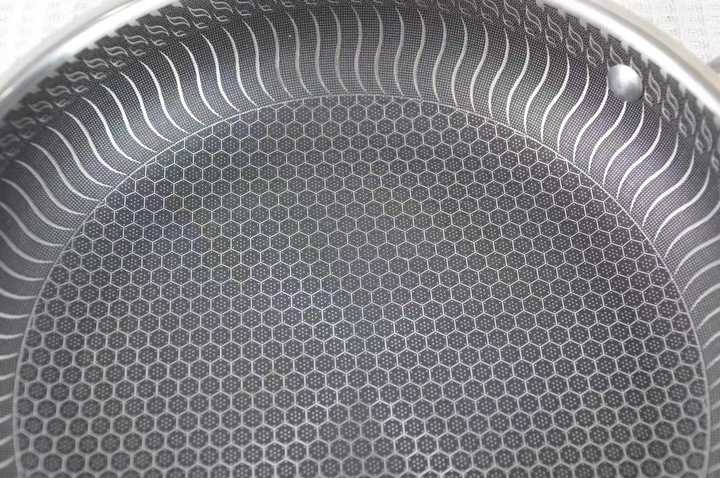 Wholesale Cheapest 304+Aluminum+430 Inside&Outside Etching with Nonstick Tri-Ply Ss Shallow Casserole