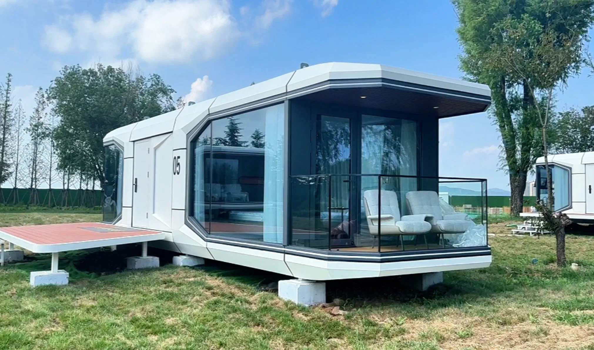 One-Stop Creation of High-End Campsites D9 Space Capcule