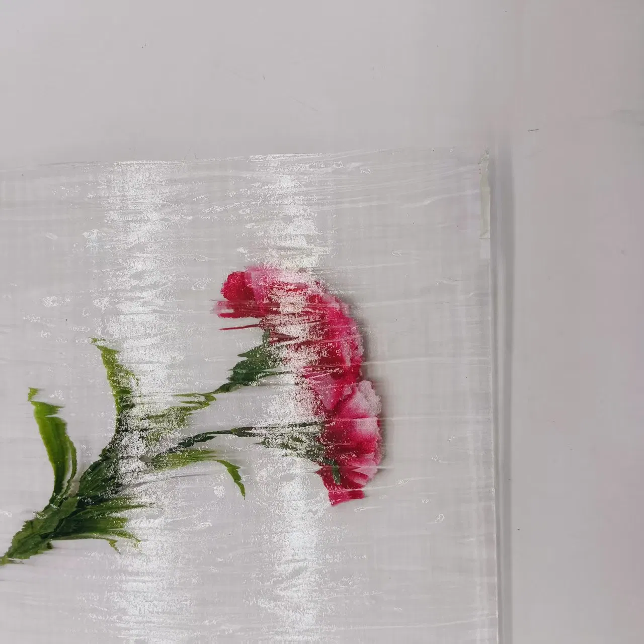 High Quality Ultra Clear Waterfall Patterned Glass for Building/Window/Partition/Door