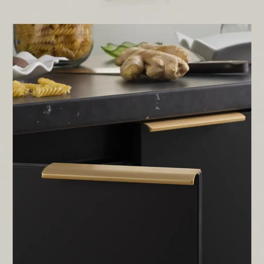 Professional Custom Brass Cabinet Door Lever Aluminium Handle Gold Pull Handles