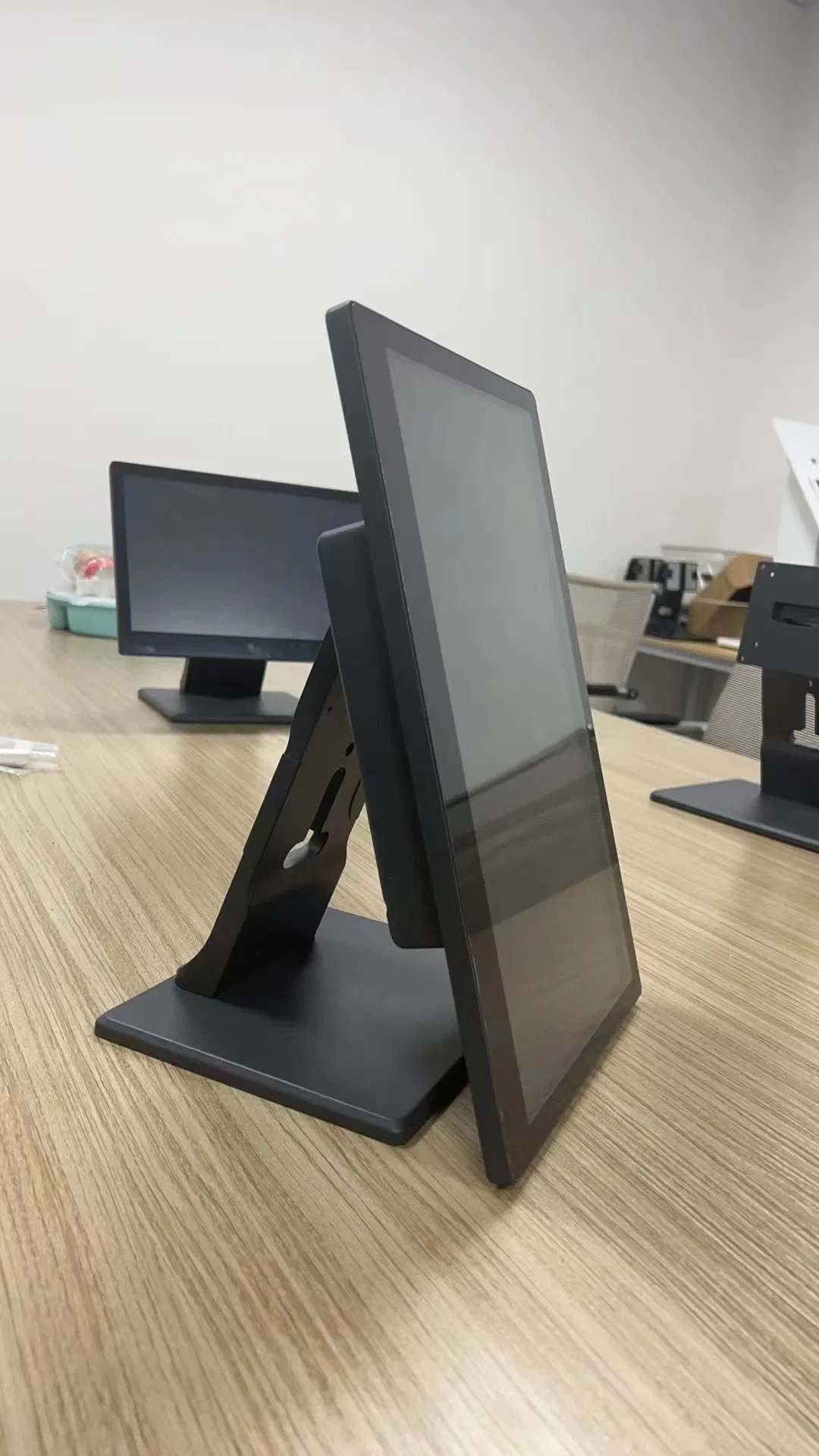 POS-терминал на Android, алюминиевый корпус 15.6 дюймов