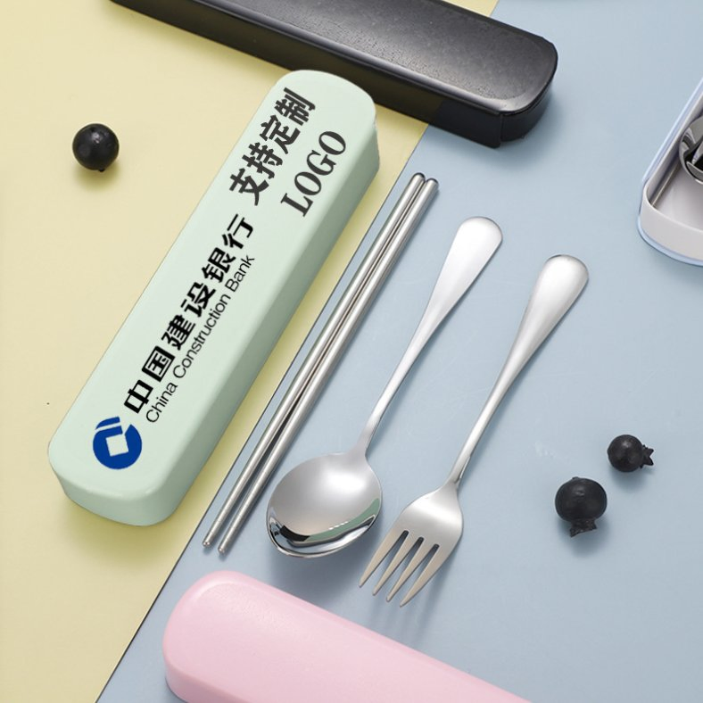 Wholesale Three Colors 304 Stainless Steel Portable Travel Camping Cutlery Set for Gift