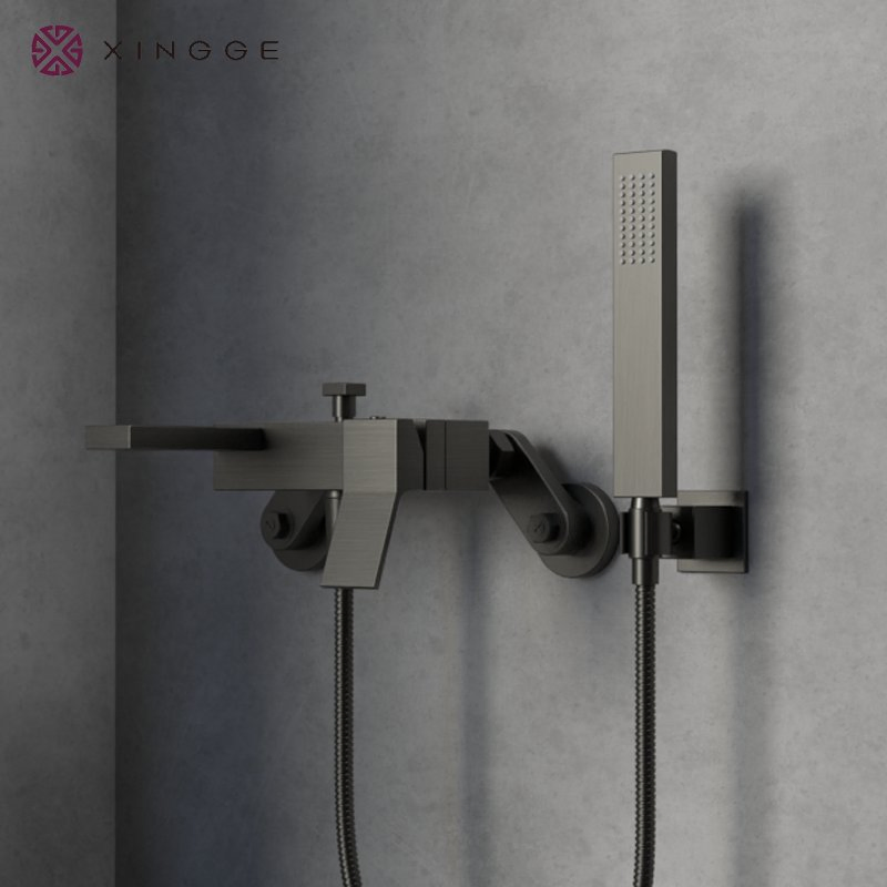 Factory Direct Sales Hot and Cold Mixers Brass Simple Wall Mounted Shower Faucet Set Bathroom Accessories Shower with Bathroom Set