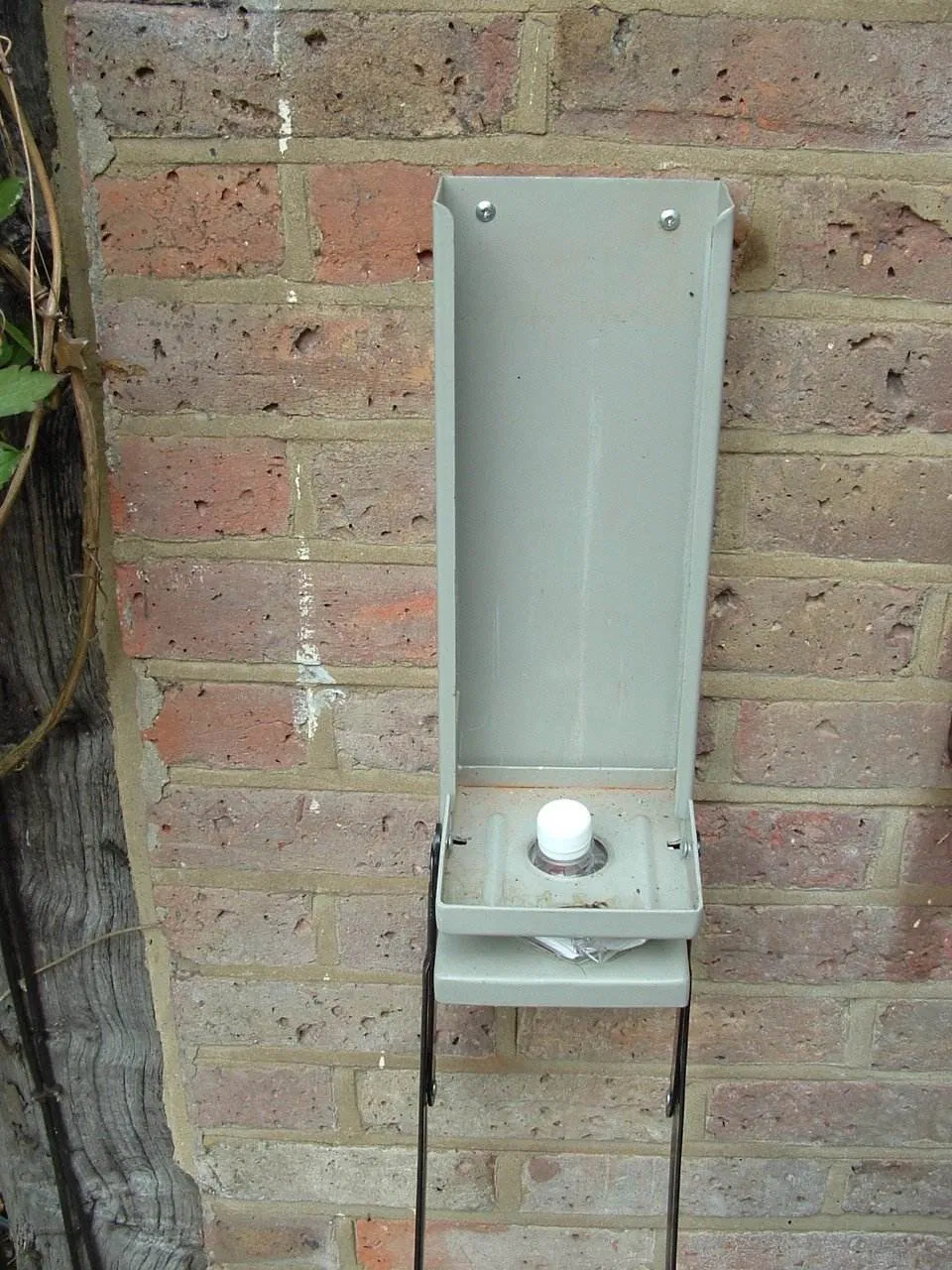 Large Size Hand Type 2.5L Can Crusher Also Suitable for 1.5L, 16oz and 12oz