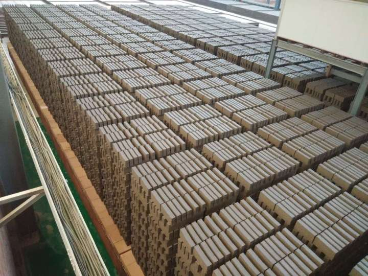 Factory Tunnel Kiln Rotary Kiln Clay Red Automatic High Output Porous Brick Machine