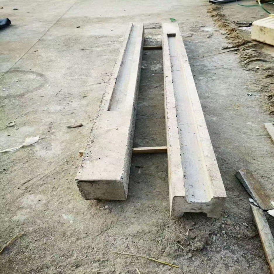 Durable Concrete Column Molds with Wear-Resistant Steel Framework