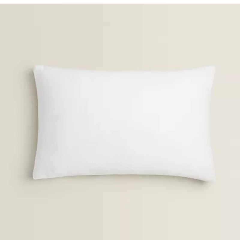 Luxury Air-Permeable Viscose 3D Air Layer Waterproof Pillow Cover Encasement with Zipper