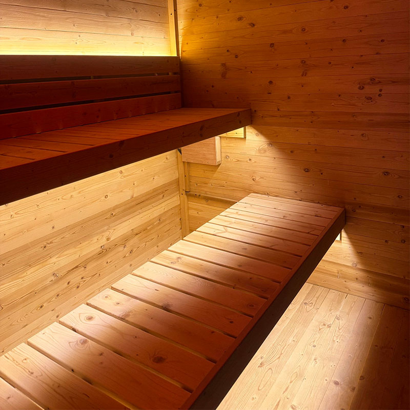 2026 Hot Best Selling New Luxury Customize 6-7 Persons Modern Outdoor Large Slope Roof Thermo Wood Steam Sauna with Black Tinted Glass